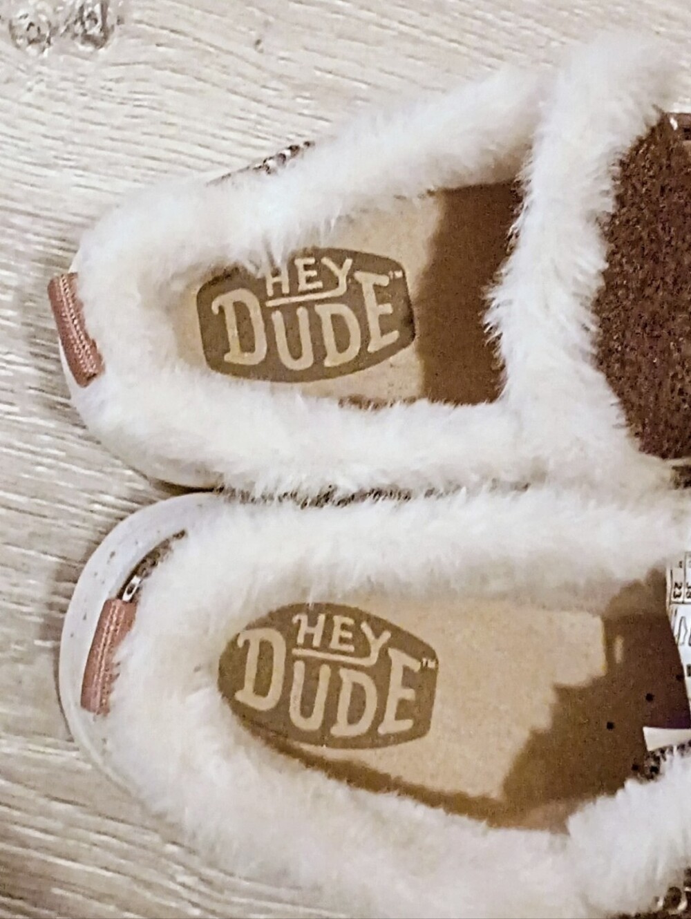 NWOT Hey Dude Denny Wool Faux Shearling Booties. Color Walnut Size 7 - Picture 7 of 11